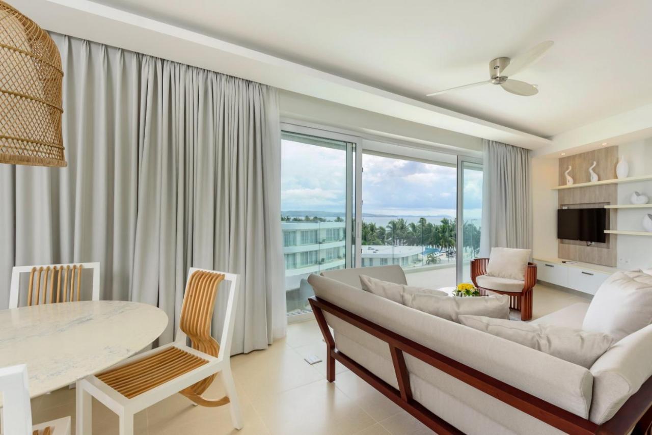 Hotel Aqua Boracay Balabag  Exterior foto Living room