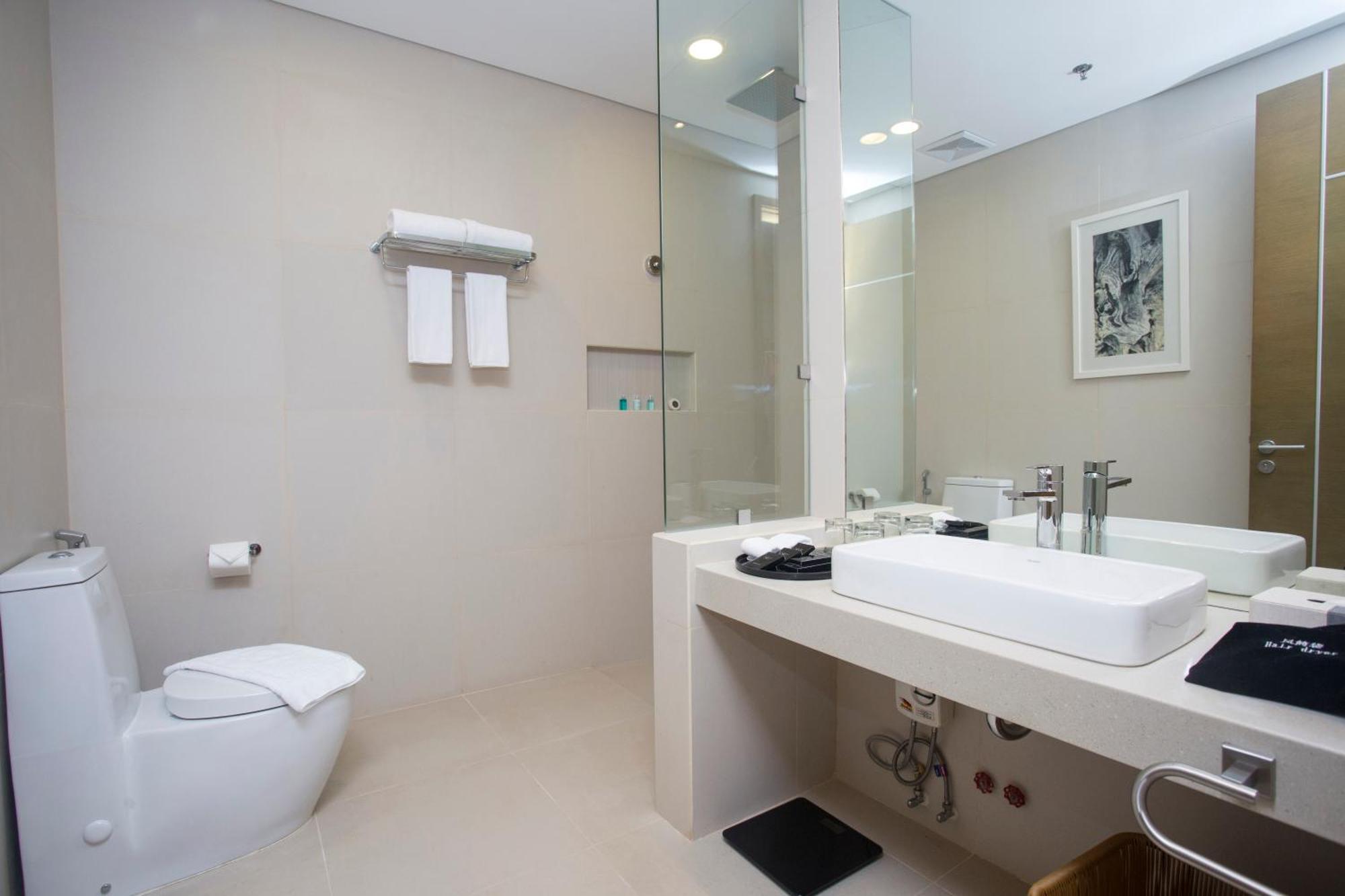 Hotel Aqua Boracay Balabag  Habitación foto Bathroom